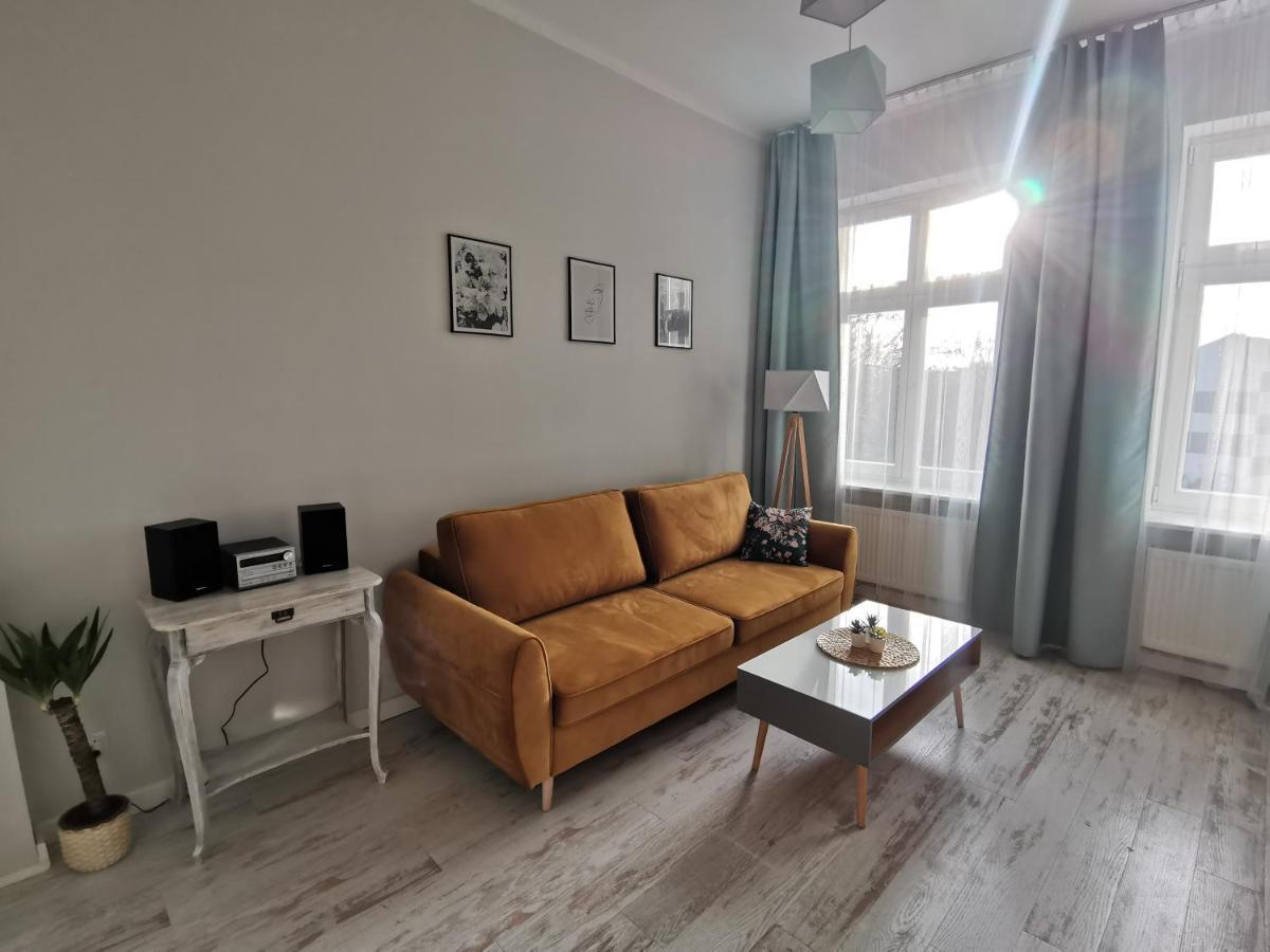 Przytulny Apartament W Centrum Kupiecka-Drzewna Zielona Góra Eksteriør bilde